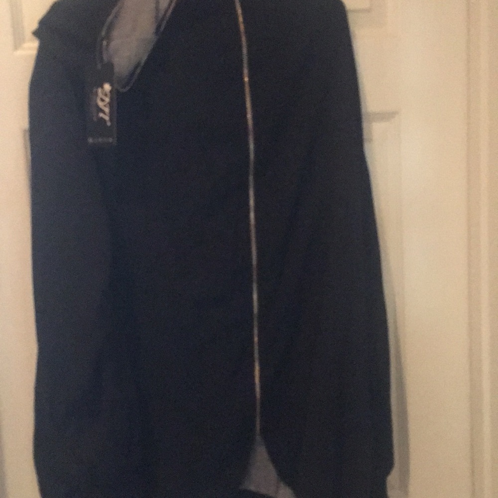 Jacket - Picture 3 of 4